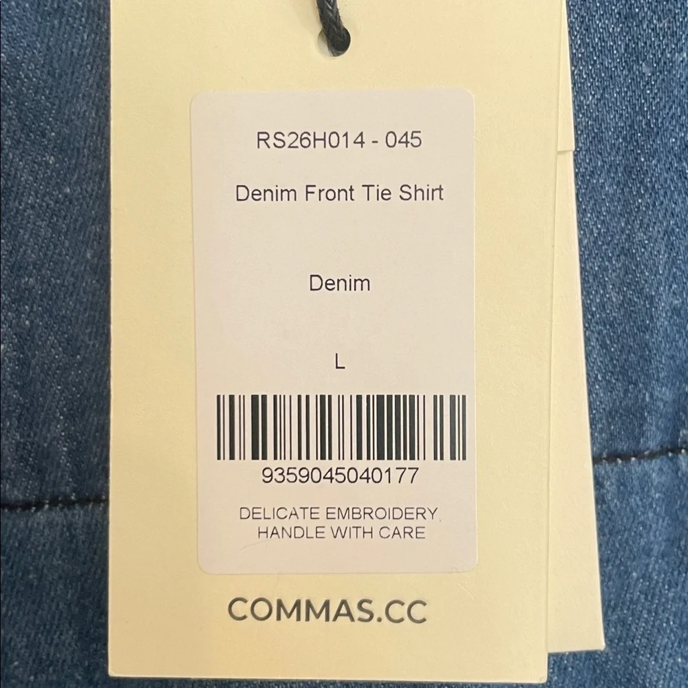 NEW COMMAS denim cotton and hemp tie front shirt Australian brand